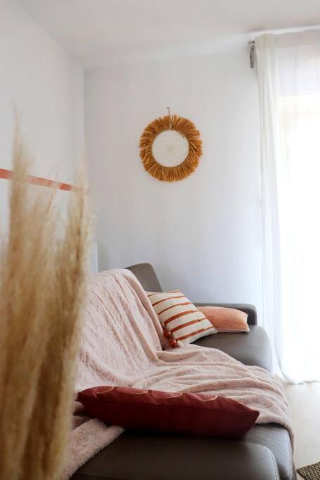 Le Cosy Plein Centre Avec Terrasse Apartment เมกซีมิเยอซ์ ภายนอก รูปภาพ